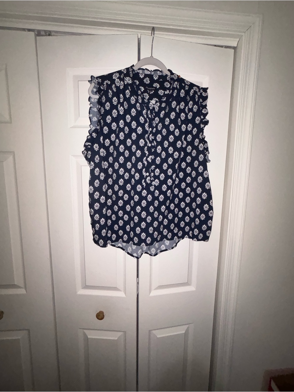 Flag & Anthem Women’s XXL Navy Blue White Floral Print